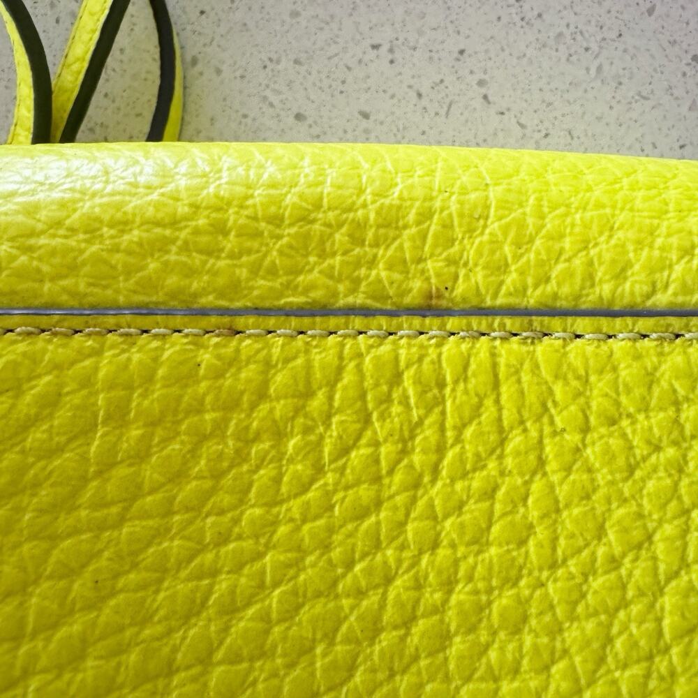 Marc Jacobs Women's Top Schooly Jax Mini‎ Bag Safety Yellow - Picture 10 of 11